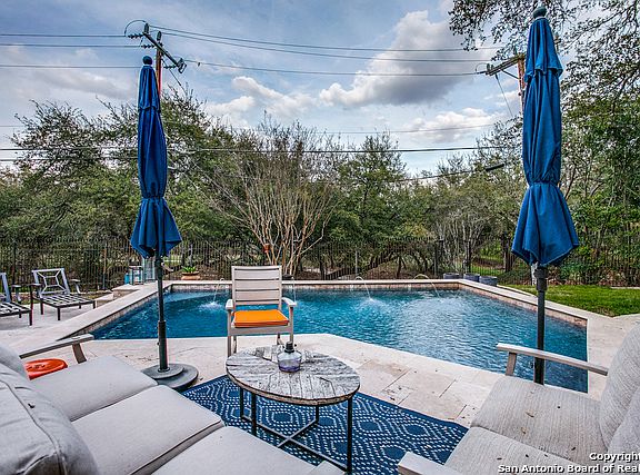 17202 Fawn Brook Dr, San Antonio, TX 78248