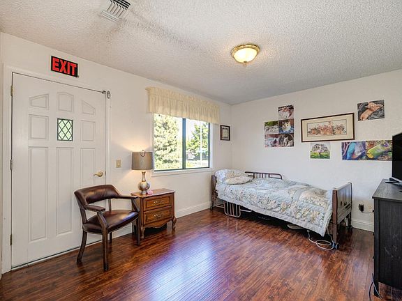 1526 Crestmont Oak Drive Roseville, California, 95661 United States