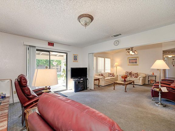1526 Crestmont Oak Drive Roseville, California, 95661 United States