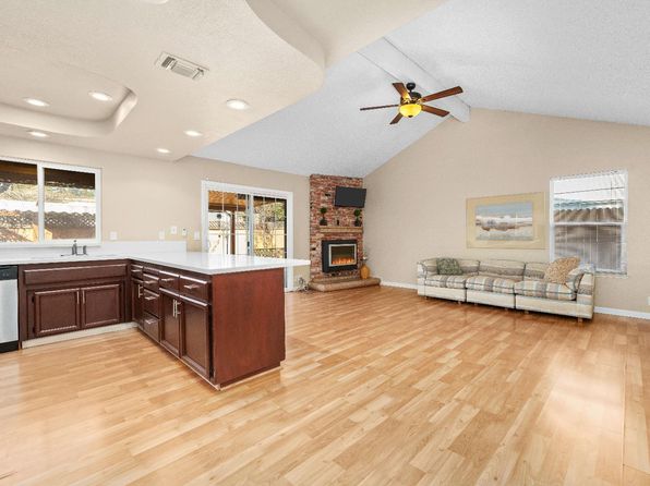 1526 Crestmont Oak Drive Roseville, California, 95661 United States
