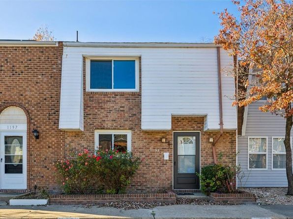 2584 Kentucky Derby Dr, Virginia Beach, VA 23456