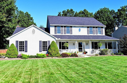721 Wedgewood Dr, Avon Lake, OH 44012