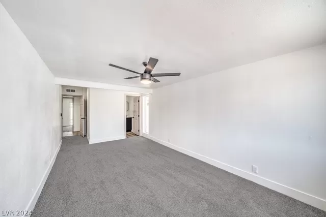 2052 Golden Arrow Dr Las Vegas, NV 89169
