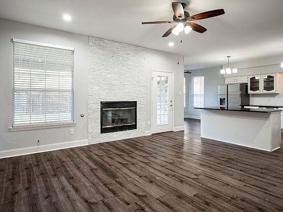 5341 Fort Concho Dr Fort Worth, TX 76137