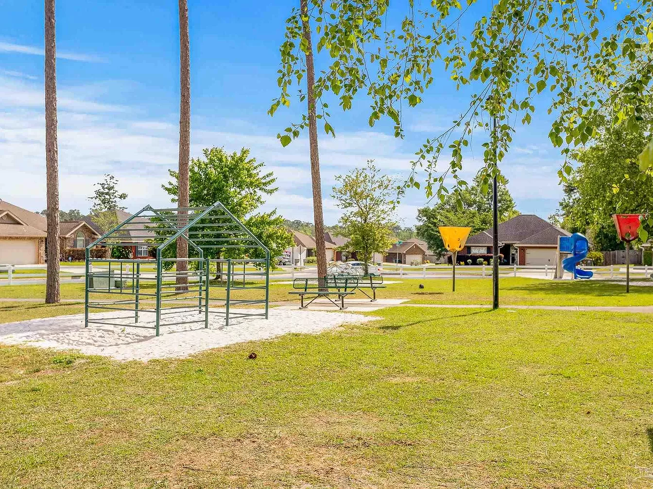 1665 Quartz Ave, Cantonment, FL 32533